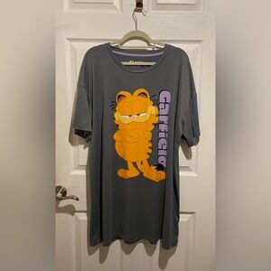 The Garfield Movie Women’s Cozy Night Shirt in Good Condition. Size Large. $6